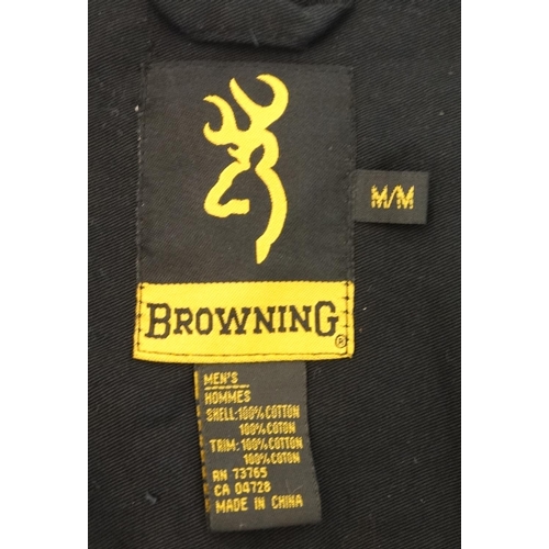 106 - A men's black/brown Browning trapper creek mesh shooting gilet / vest, size M, with tags