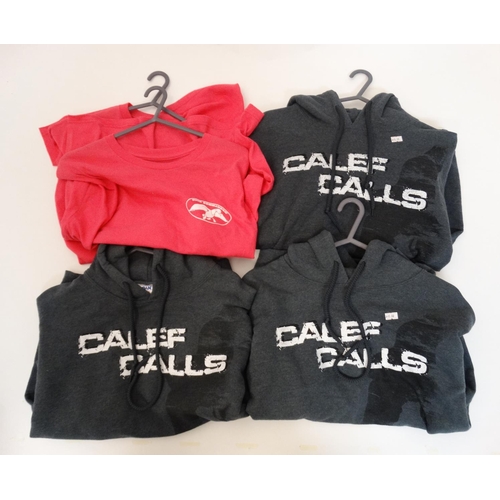 107 - Three Grey Calef Calls Duck shooting Hoodies (size M) together with two Fuchsia Duck Commander T-shi... 