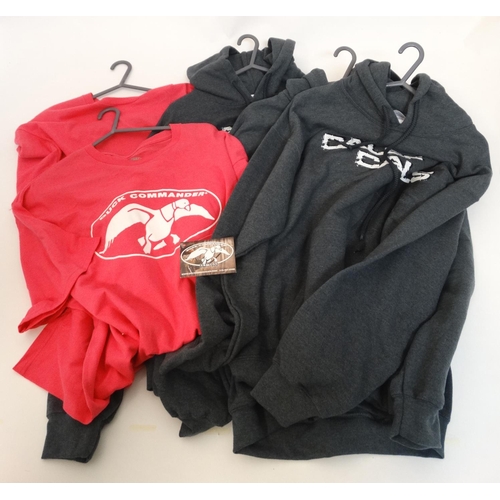 107 - Three Grey Calef Calls Duck shooting Hoodies (size M) together with two Fuchsia Duck Commander T-shi... 