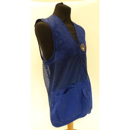 120 - A Beretta mesh B vest in blue marine, size L, new with tags