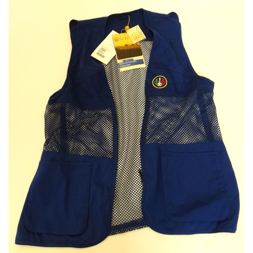 120 - A Beretta mesh B vest in blue marine, size L, new with tags