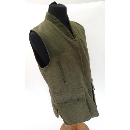 123 - A Forestland 'Country Collections' green tweed waistcoat / vest, size 40