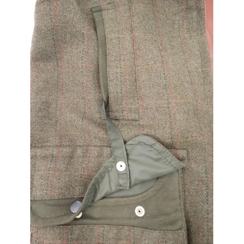 123 - A Forestland 'Country Collections' green tweed waistcoat / vest, size 40