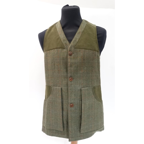 125 - A Laksen Bruar shooting tweed vest / waistcoat, size M, new with tags