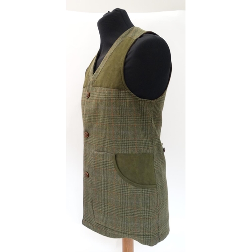 125 - A Laksen Bruar shooting tweed vest / waistcoat, size M, new with tags