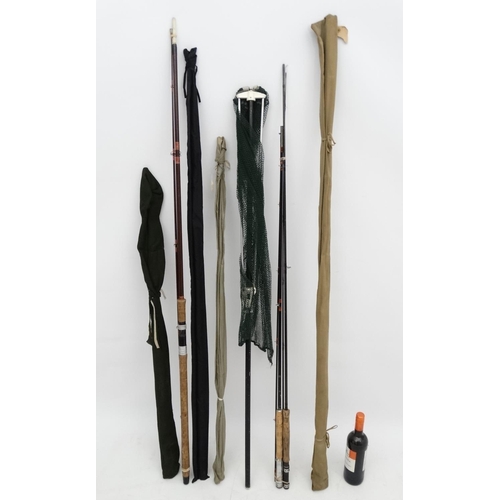 251 - Fishing: a Regent Carbon 9 1/2' 2 piece 7-8 cloth cased single hand fly rod, Betts 8 ' fibreglass 2 ... 