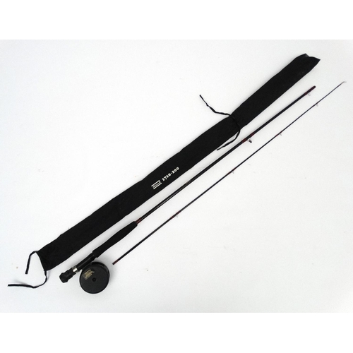 267 - Fly Fishing : A Shakespeare Cosmos Fly  ( AFTM :4/5) 2 piece  6' 8'' carbon fibre single hand river ... 