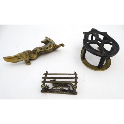 322 - Equine / Hunting interest : Assorted items to include horse brasses,  brass letter rack with fox dec... 