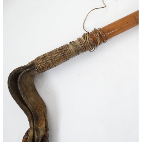 334 - Hunting / Equestrian: A Victorian, silver collared, Malacca shafted hunting whip / crop with antler ... 