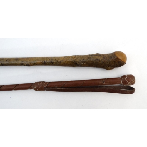 336 - Hunting / Riding :  2 riding crops, one ash. 22'' long (2)