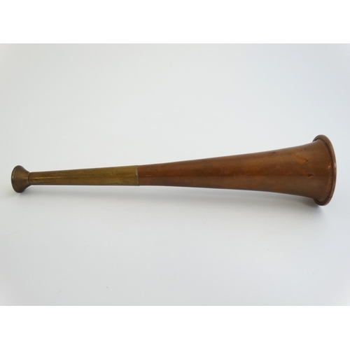 339 - Hunting: A copper and brass fox hunting horn. 8 3/4'' long