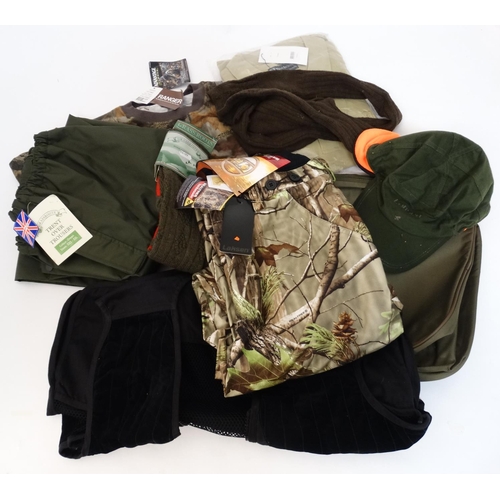 361 - A quantity of sporting/outdoor clothing, comprising a pair of khaki brown socks, a Ranger camouflage... 