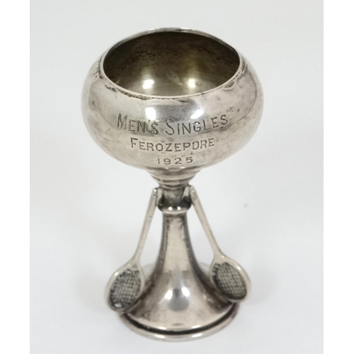 439 - A silver trophy cup with tennis racket decoration, hallmarked Birmingham 1924 maker Wilmot Manufactu... 