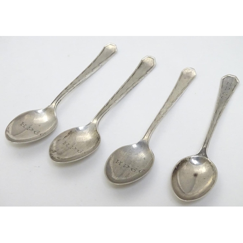 472 - Golfing Interest - Heaton Park Gold Club ?  : A Matched set of 4 silver teaspoons Hallmarked Sheffie... 