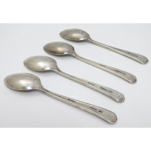 472 - Golfing Interest - Heaton Park Gold Club ?  : A Matched set of 4 silver teaspoons Hallmarked Sheffie... 