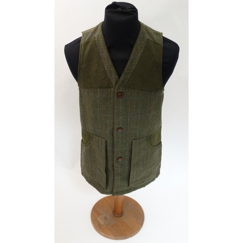 485 - A Laksen Bruar shooting tweed vest / waistcoat, size M, new with tags