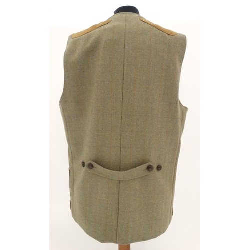 498 - Laksen Manor tweed shooting vest / waistcoat, size L