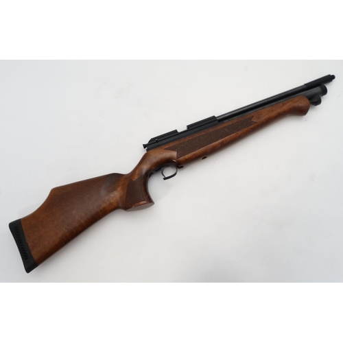 630 - Airgun: a BSA 'Hornet' .177 precharged pneumatic air rifle, 15 3/4'' carbine barrel (threaded for si... 