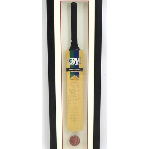 96 - A framed Gunn & Moore official autographed cricket bat of the 1999 Cricket World Cup, signed by the ... 