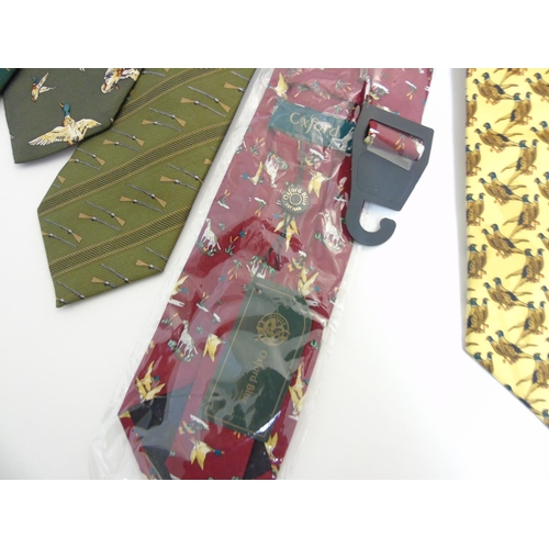 101 - 10 Sporting themed silk and other ties, to include a Hermes style example