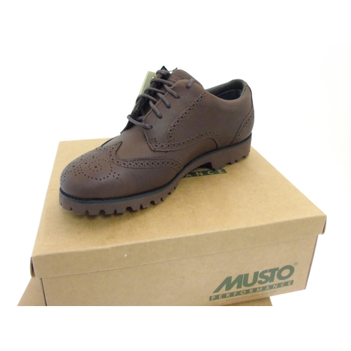 191 - Three pairs of brown shoes Musto Gore-Tex brogues, size 5, 6 and 7 (New with tags)