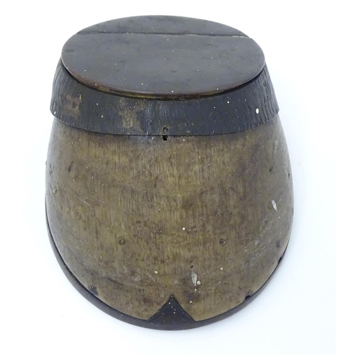 214A - A horse hoof formed inkwell with hinged lid top. Approx 3 1/2'' high