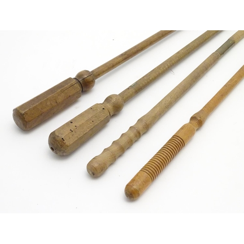 513 - Shooting: A collection of four antique shotgun cleaning rods, comprising 2 one-piece beech examples ... 