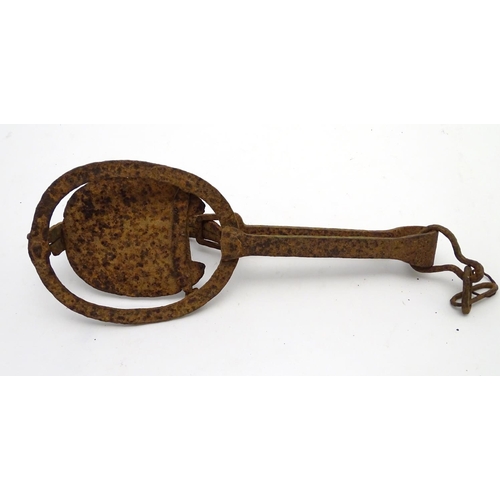 535 - A 19thC iron single-spring fox jump trap, 9'' jaws, 20 1/2'' long