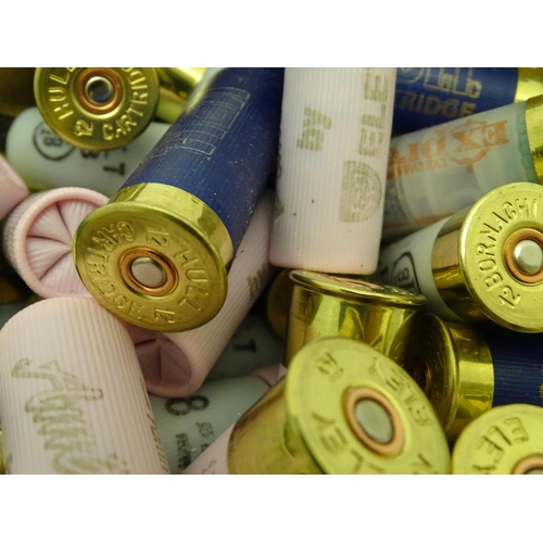 563 - Shooting: A quantity of 12 bore game and clayshooting cartridges, to include Eley 'VIP' 30g 6s, Hull... 