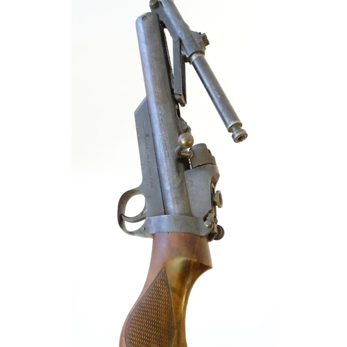 570 - Airgun: A 'Service Air Rifle Mark II' .25 break-action air rifle by Webley & Scott Ltd, Birmingham. ... 