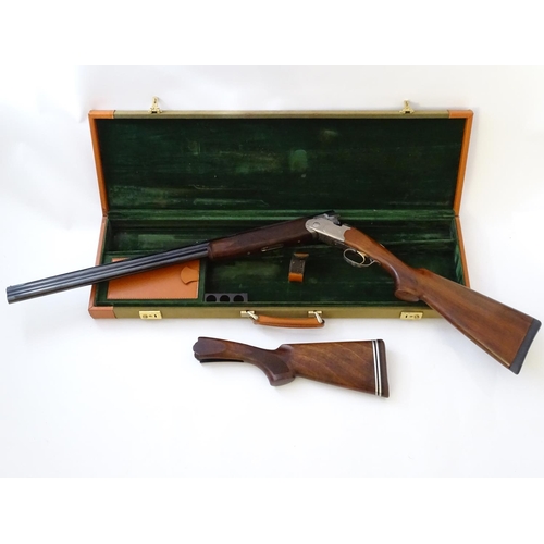 615 - Shotgun: A cased 'Silver Pigeon S' 20 bore over and under boxlock ejector shotgun by P Beretta, Ital... 