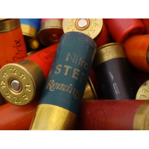 Shooting: An assortment of c100 collectable, paper cased and modern 12 bore shotgun  cartridges by El