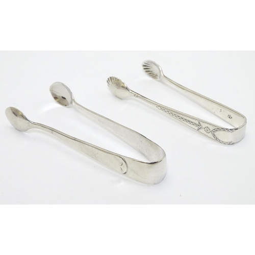 123 - Small silver sugar tongs: 1 x hallmarked Birmingham 1924 maker Robert Chandler,  1 x London  1905 ma... 