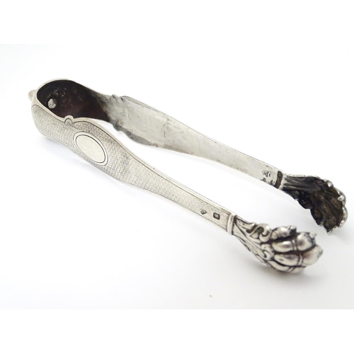 125 - French silver sugar tongs with lions paw grips 6'' long (38g)