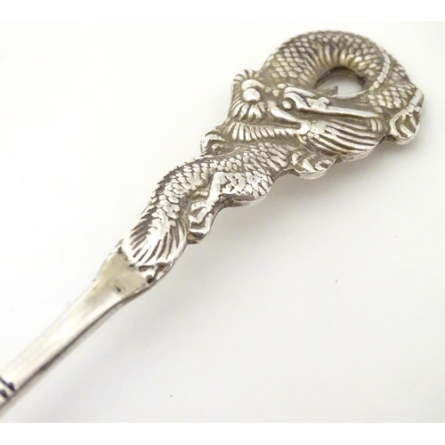 212 - Chinese Export Silver : A Sterling silver preserve spoon with shell formed bowl and dragon decoratio... 