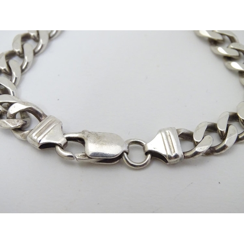 360 - A silver chain necklace approx 20'' long (56g)