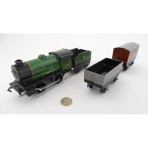 431 - Hornby : ' Hornby Train Goods Set No. 30 ' a boxed 'O' gauge ( no track ) comprising of 040 ' 45746 ... 