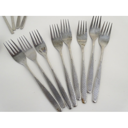 740 - Vintage Retro : ' Viners INT ' Stainless Steel cutlery to include weave style decoration , 8 x 4 tin... 