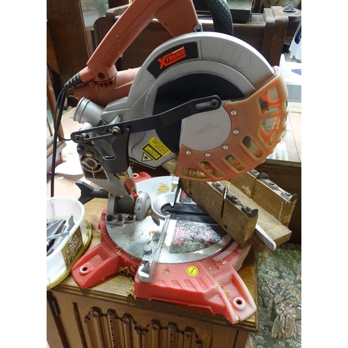 166 - A bench mounting 210mm compound Mitre saw