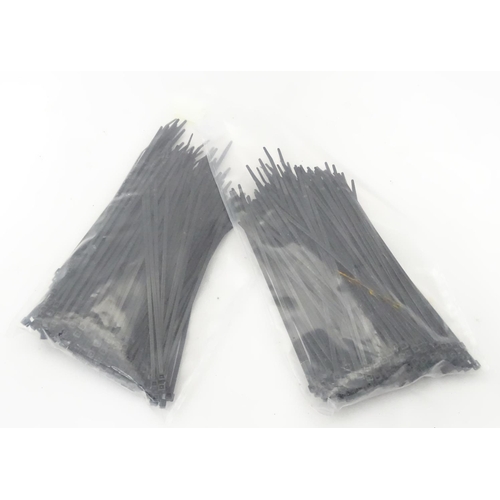 260 - Two packets of cable ties