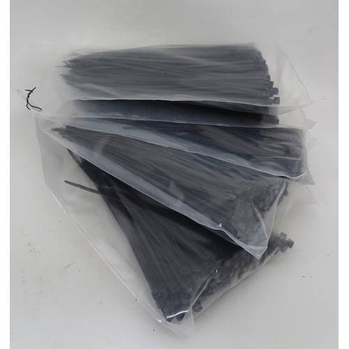 260 - Two packets of cable ties