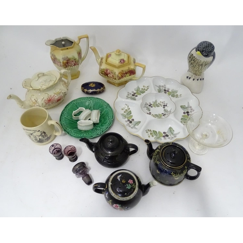 398 - A quantity of assorted items to include ceramics, glassware etc.