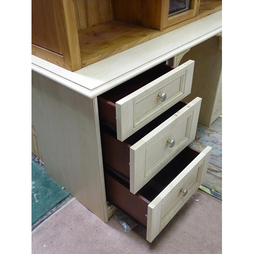 442 - Dresser top with central glazed section, together with a dressing table (2)