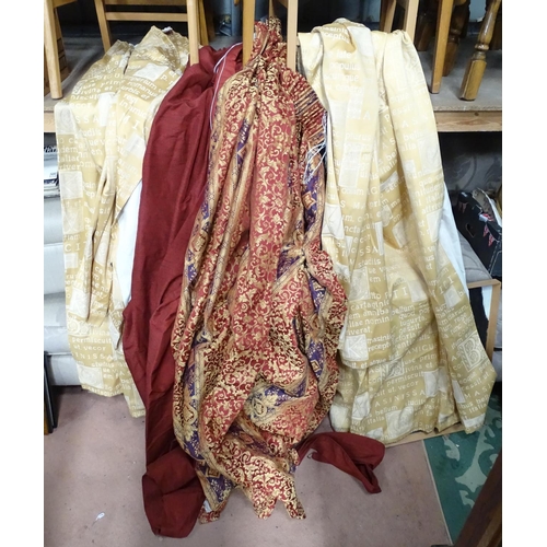 547 - A quantity of assorted curtains