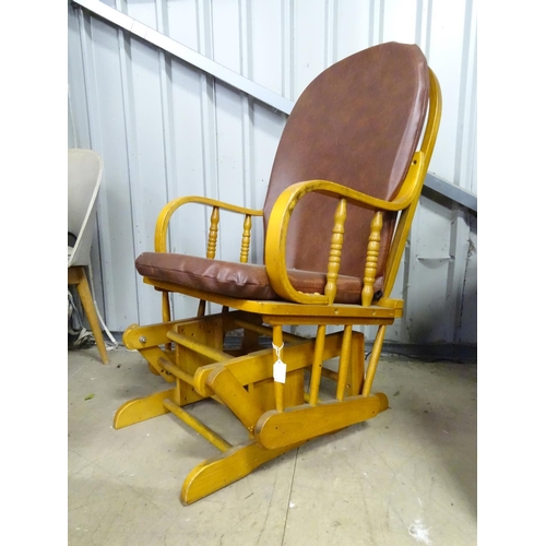 567 - A modern rocking chair