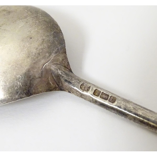 152 - 3 various silver spoons comprising a seal top spoon hallmarked Sheffield 1912 maker Thomas Bradbury ... 