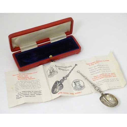 163 - A cased souvenir Coronation / anointing spoon hallmarked Sheffield 1901 maker James Deakin & Sons 4 ... 