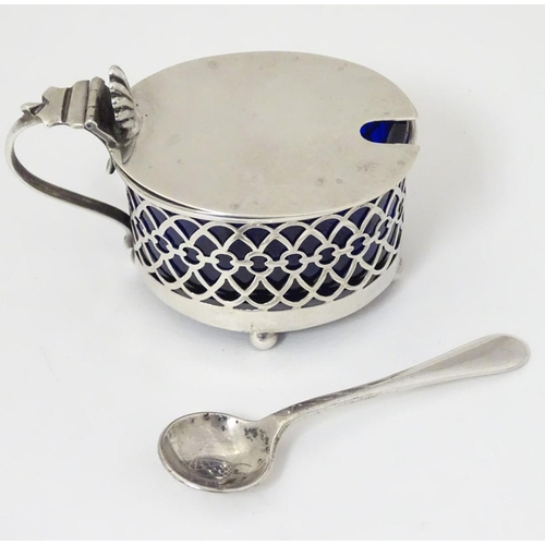 165 - A silver mustard pot hallmarked Birmingham 1903 maker G E Walton & Co. with associated silver plate ... 