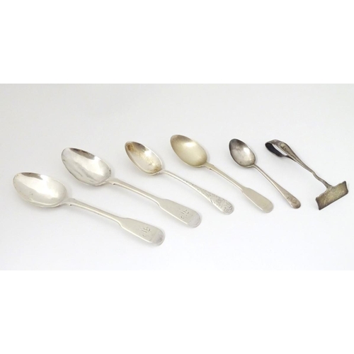 180 - Assorted silver comprising a pair of fiddle pattern teaspoons hallmarked London 1823 together with t... 