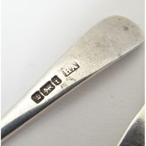 201 - A silver butter knife hallmarked Sheffield 1901 together with a silver preserve spoon (2) (36g)